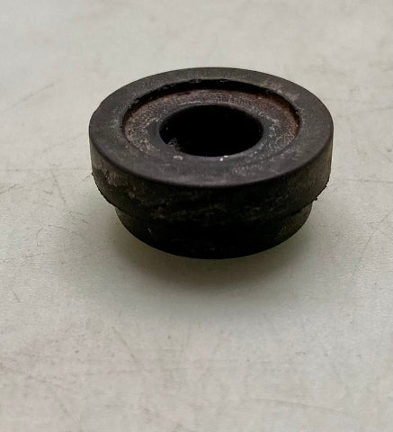 Qty 2 Polaris 3083731 Mounting, Rubber New Replaces