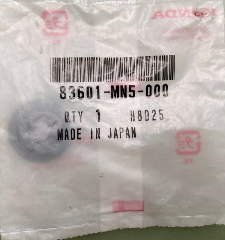 Qty 2 Honda 83601-MN5-000  Grommet, Side, Cover New Genuine