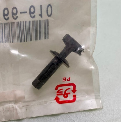 Qty 4 Honda 64103-166-610 Lock, Plastic New Genuine