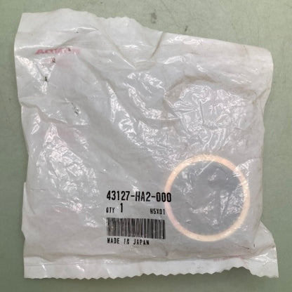 Honda 43127-HA2-000 AXLE BOLT New Genuine