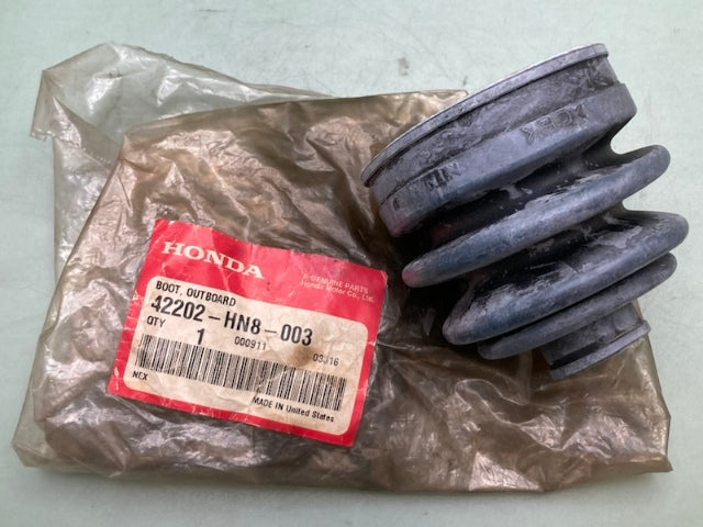 Honda 42202-HN8-003 OUTBOARD BOOT New Genuine