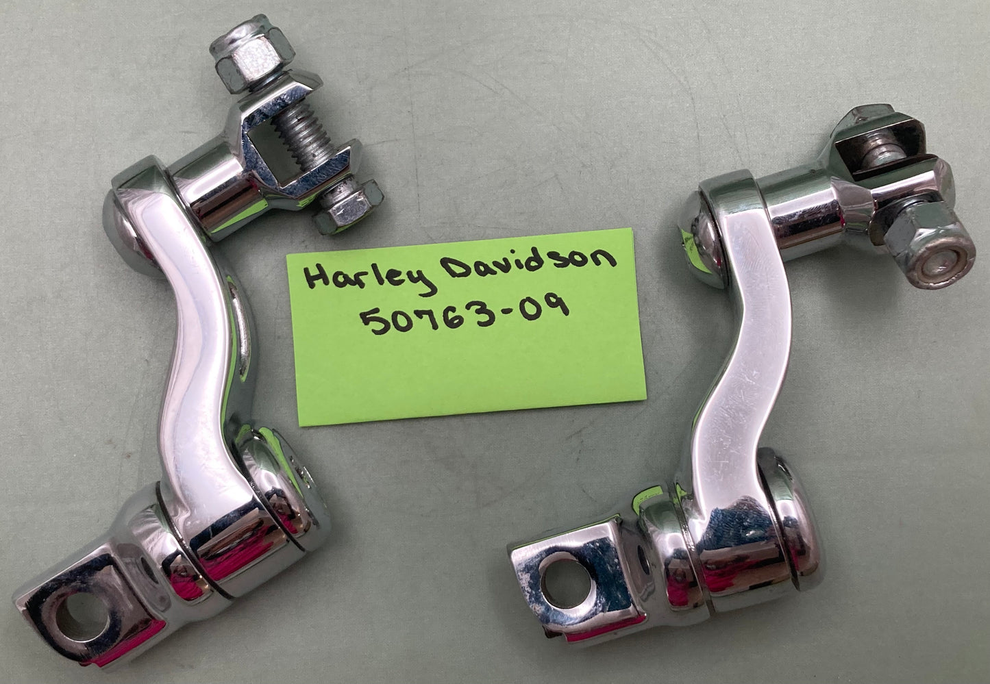 Replaces Harley Davidson 50763-09 Adjustable Passenger Footpeg Mount Kit, Chrome