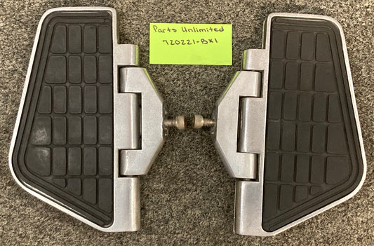 Replaces Parts Unlimited 720221-BX1 Offset Engine Guard Cruise Board Set