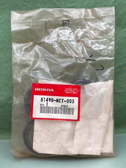 New Genuine Honda 51490-MCT-003 Fork Seal Dust Seal Kit