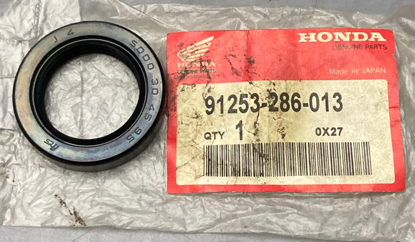 New Genuine Honda 91253-286-013 Oil Seal
