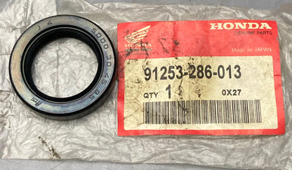 New Genuine Honda 91253-286-013 Oil Seal