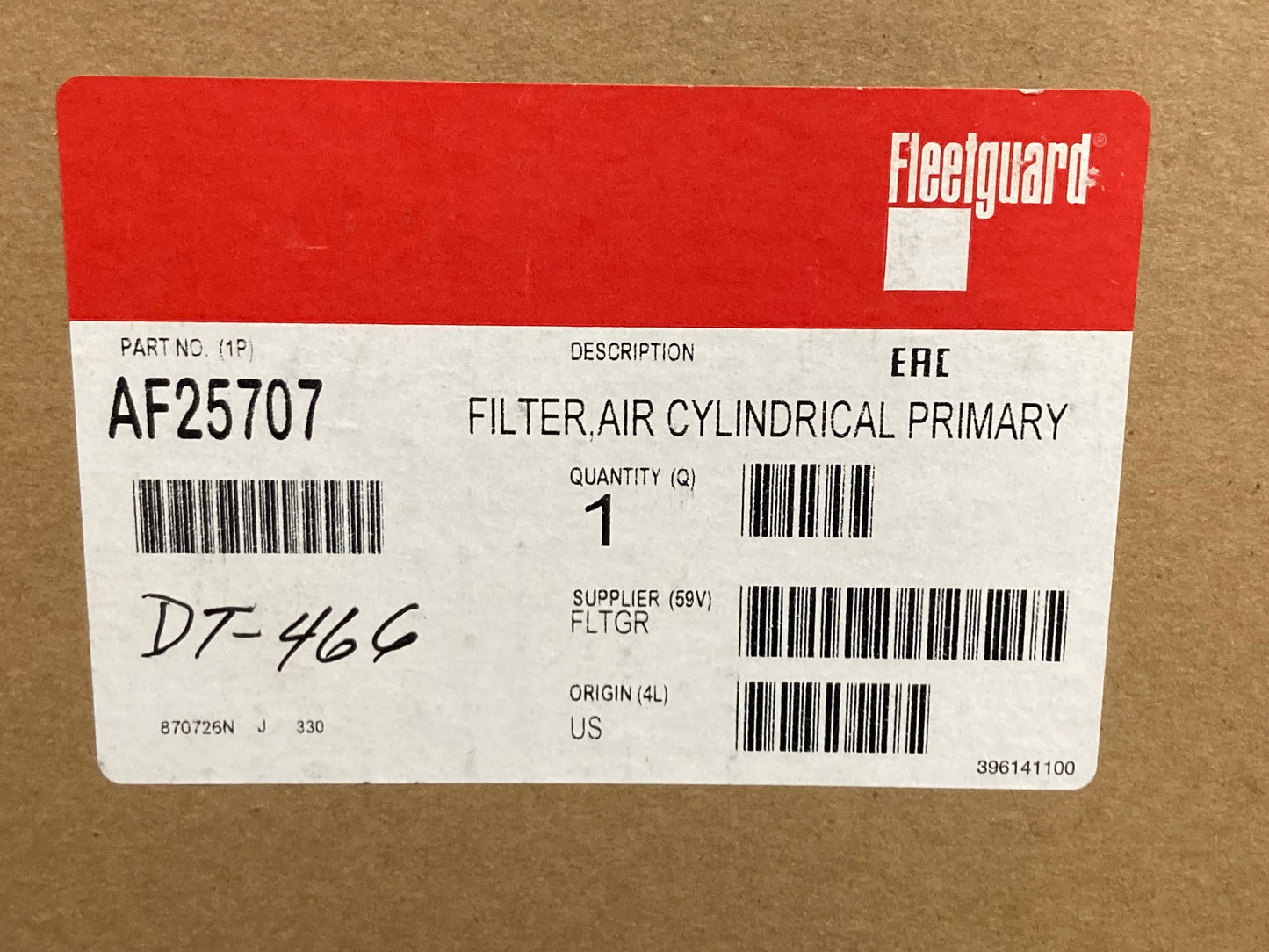 New Genuine Fleetguard AF25707 Air Filter