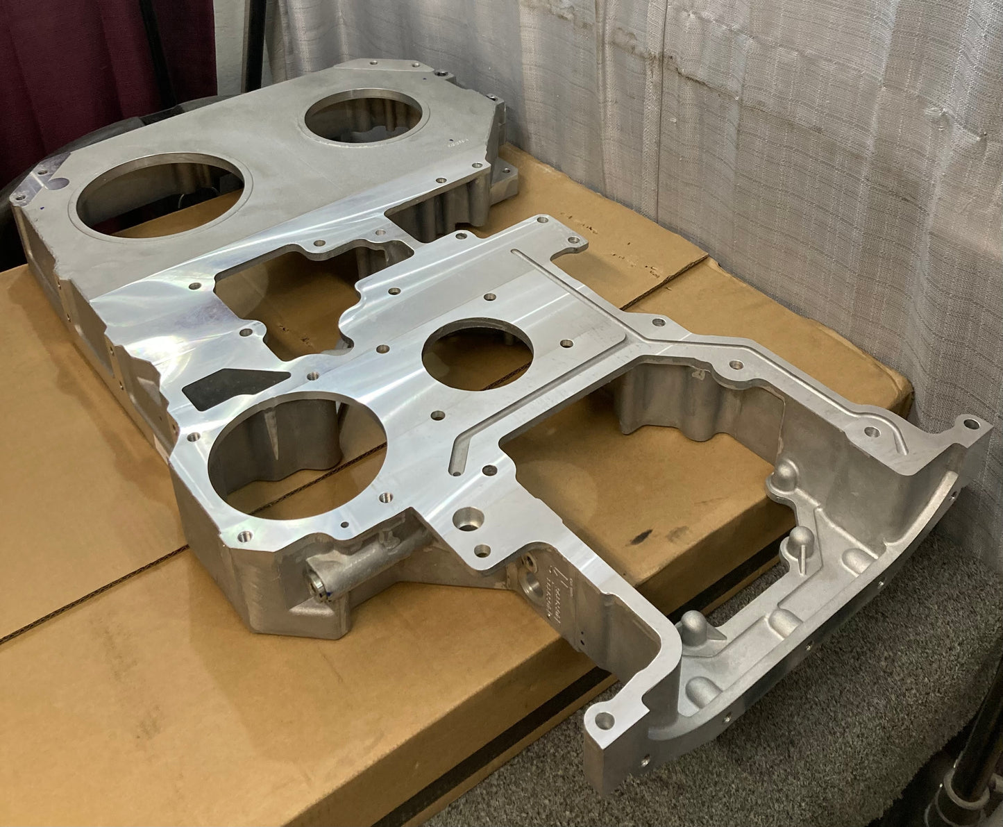New Genuine Cummins 4059393 Steering Gear Housing