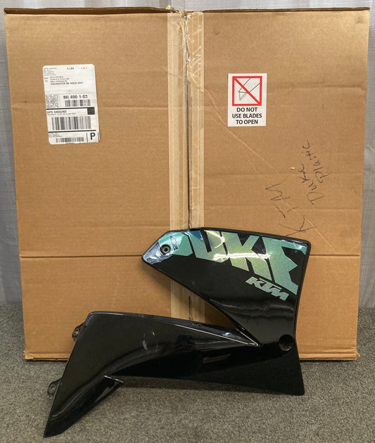 New Genuine KTM 584.08.051.000 Duke Fuel Tank RH Cover