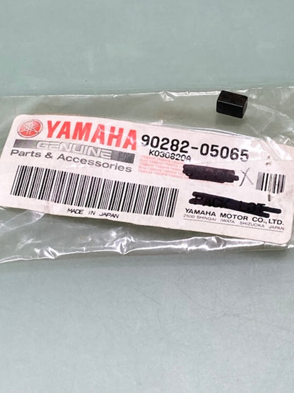 Yamaha 90282-05065 Key, Straight, (34K) New Genuine
