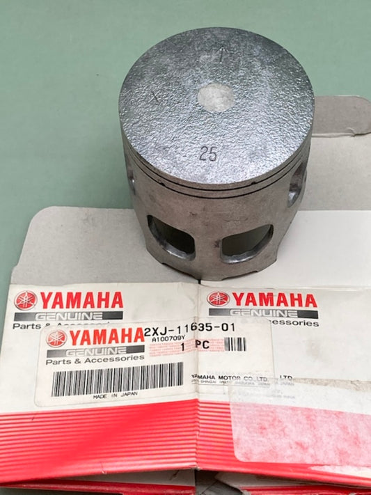 Yamaha 2XJ-11635-01 Piston (025Mm O/S) New Genuine