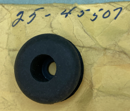QTY 2 NEW REPLACES MERCURY 25-45507 GROMMET
