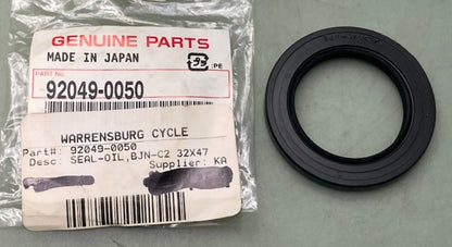 Kawasaki 92049-0050 Oil-Seal BJN-C2 32x475x New Genuine