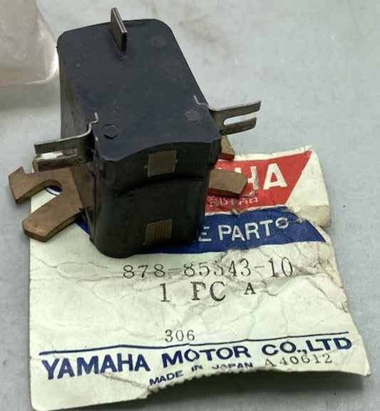 Yamaha 878-85543-10 Coil Pulser New Genuine