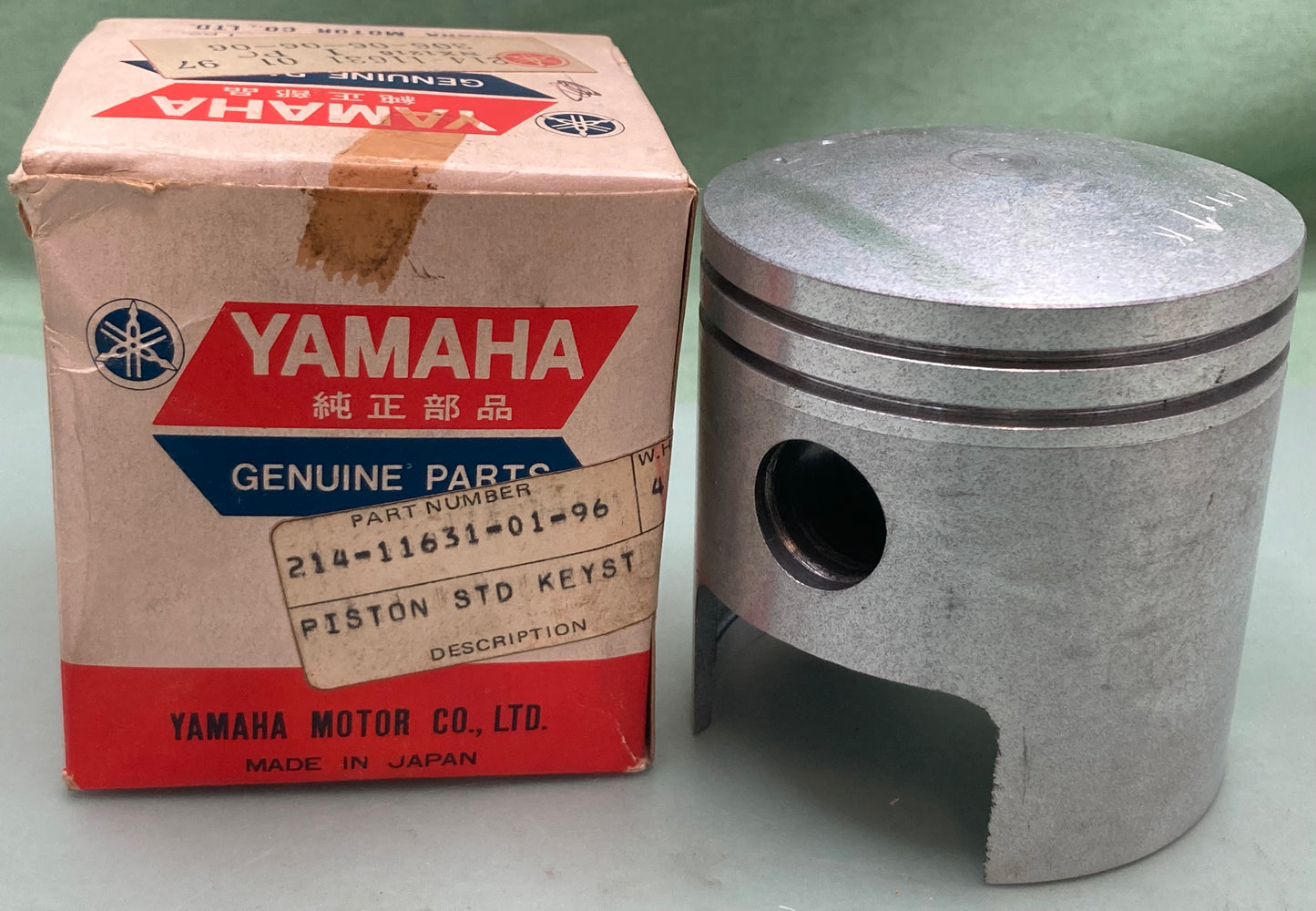 New Genuine Yamaha 214-11631-01-96 Piston STD