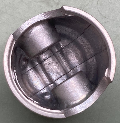 New Genuine Yamaha 1T0-11636-00 Piston 2nd O/S