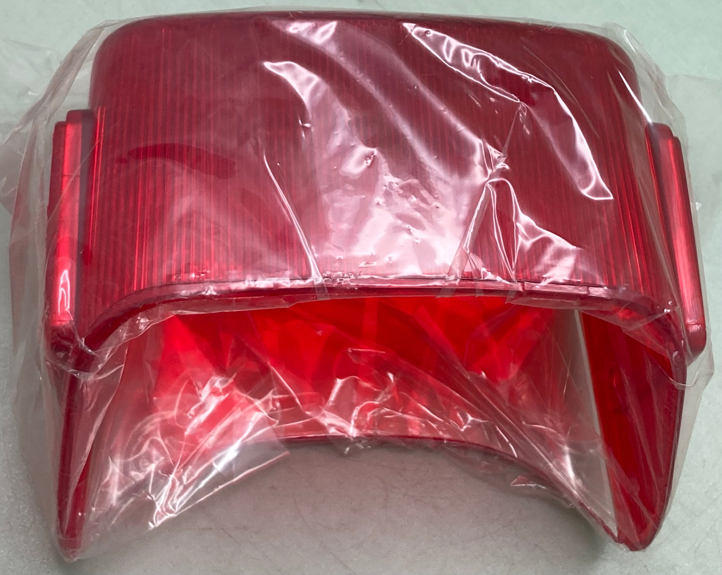 New Genuine Yamaha 42X-84721-61 Lens, Taillight