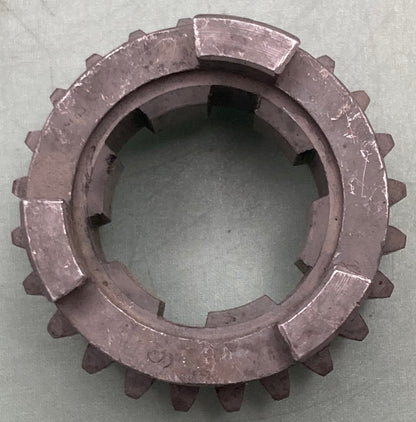 New Genuine Yamaha 431-17251-00 Gear, 5th, Wheel