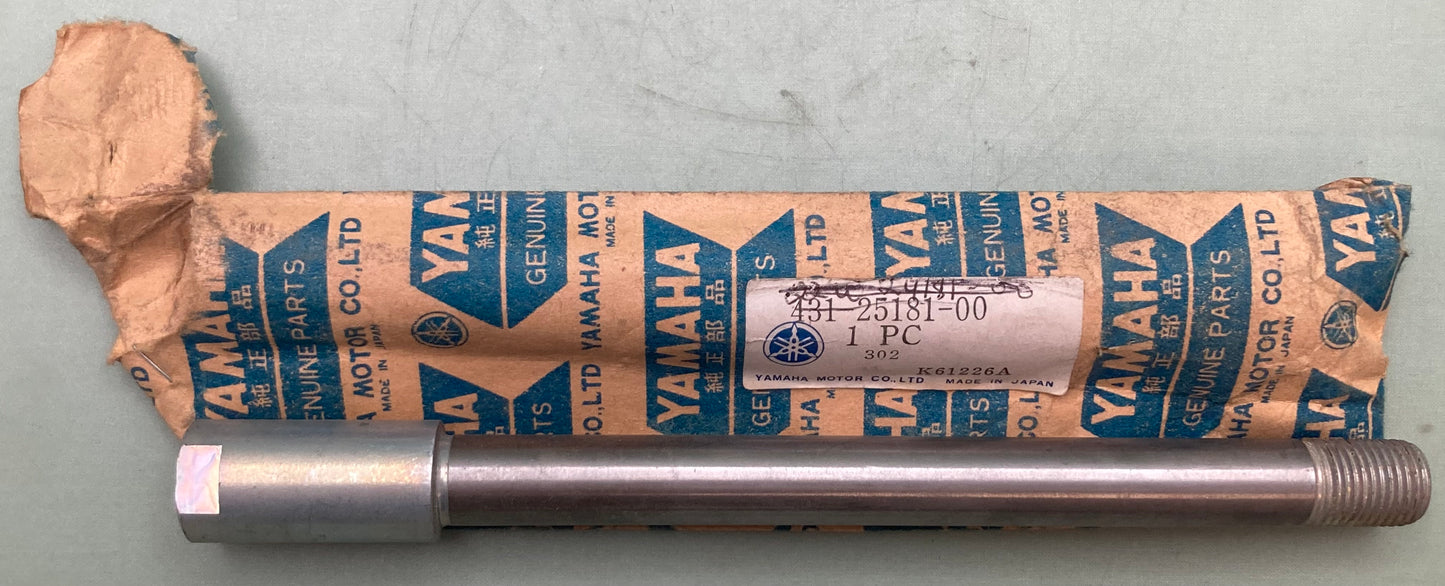 New Genuine Yamaha 431-25181-00 Axle, Wheel