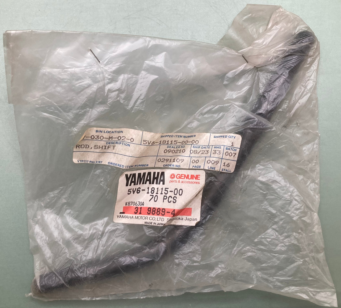 New Genuine Yamaha 5V6-18115-00 Rod, Shift