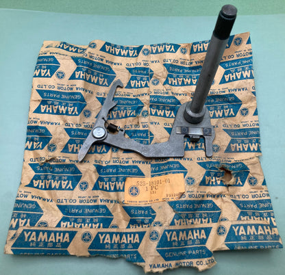 New Genuine Yamaha 525-18101-01 Shift Shaft Assy 1