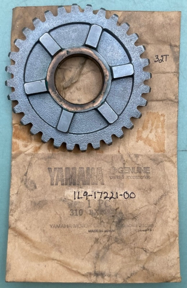 Yamaha 1L9-17221-00 Gear, 2Nd, Wheel 32T, New Genuine