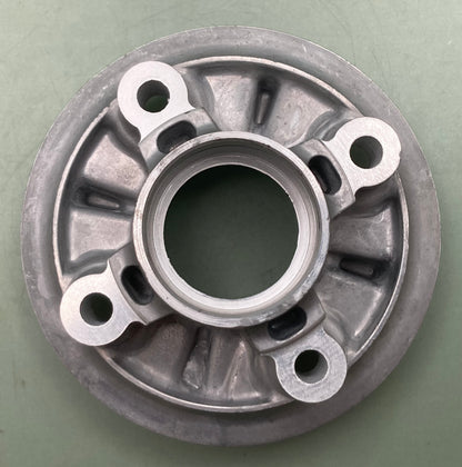 New Genuine Yamaha 183-25366-01 Clutch Hub