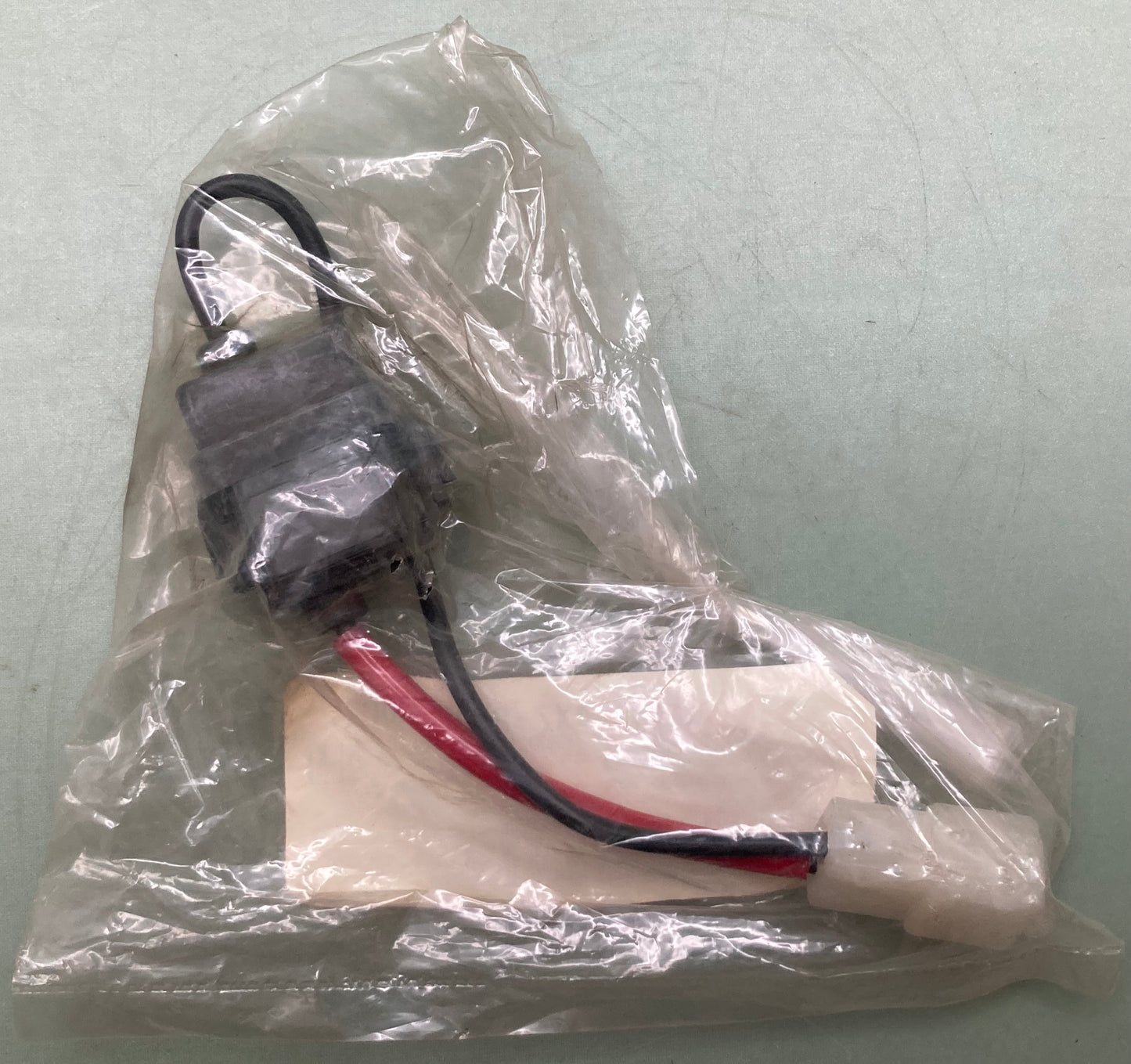 New Genuine Yamaha 4X7-82150-00 Fuse Holder Assembly