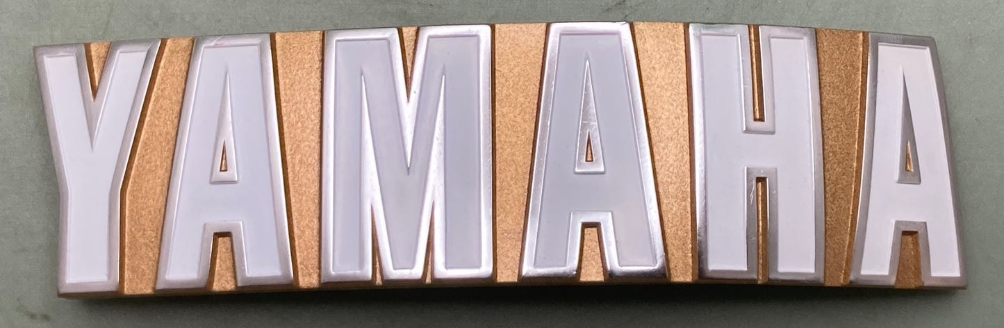 New Genuine Yamaha 371-24162-01 Emblem 2