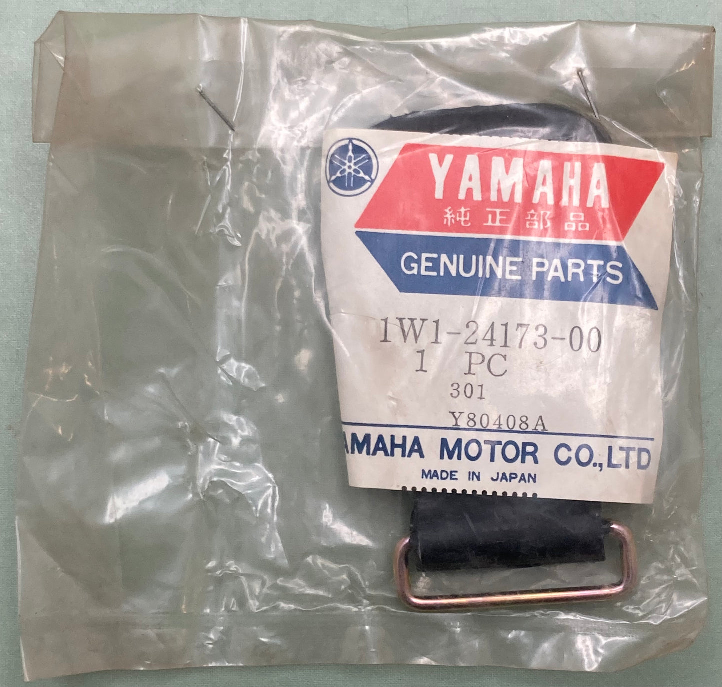 New Genuine Yamaha 1W1-24173-00 Bank, Tank Fitting
