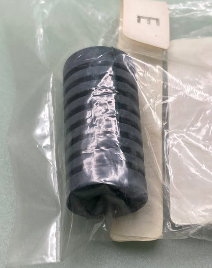 New Genuine Suzuki 25652-20C00 Rubber 25652-49000