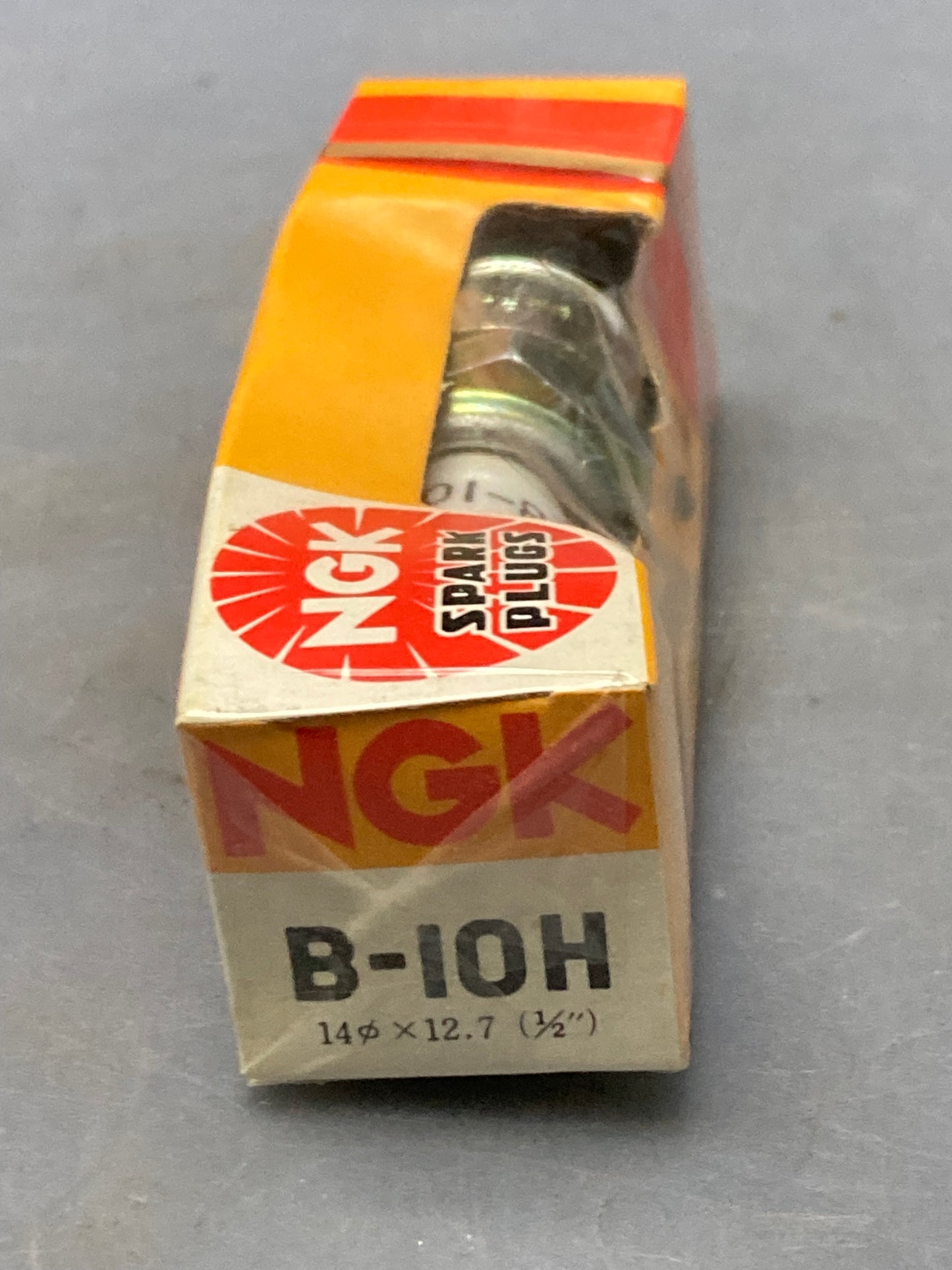 Qty 2 New Genuine NGK B-10H Spark Plug