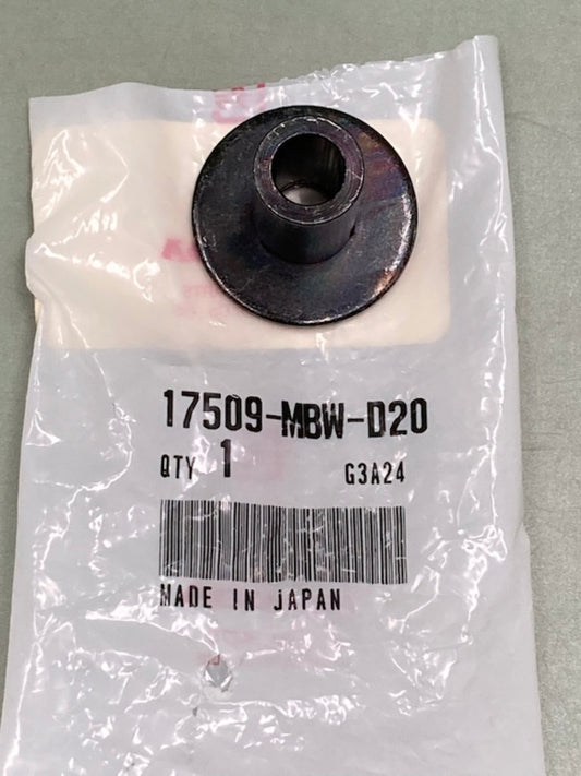 Honda 17509-MBW-D20 Collar, Tank, Set New Genuine