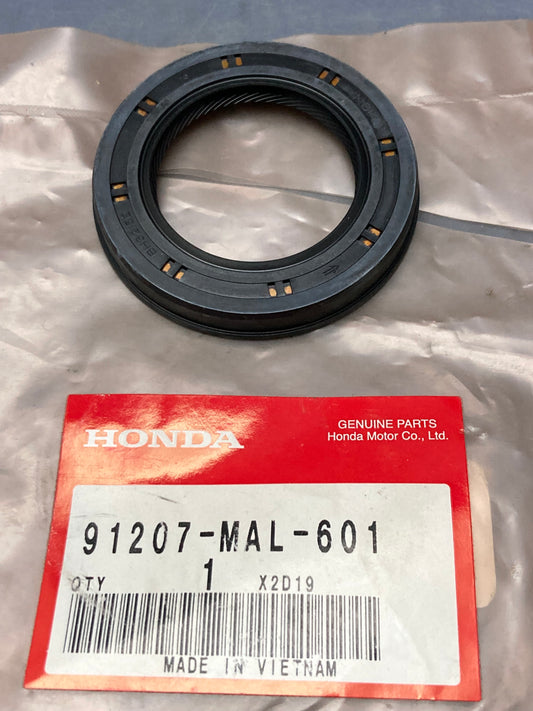 New Genuine Honda 91207-MAL-601 Oil Seal (40X62x8.4)