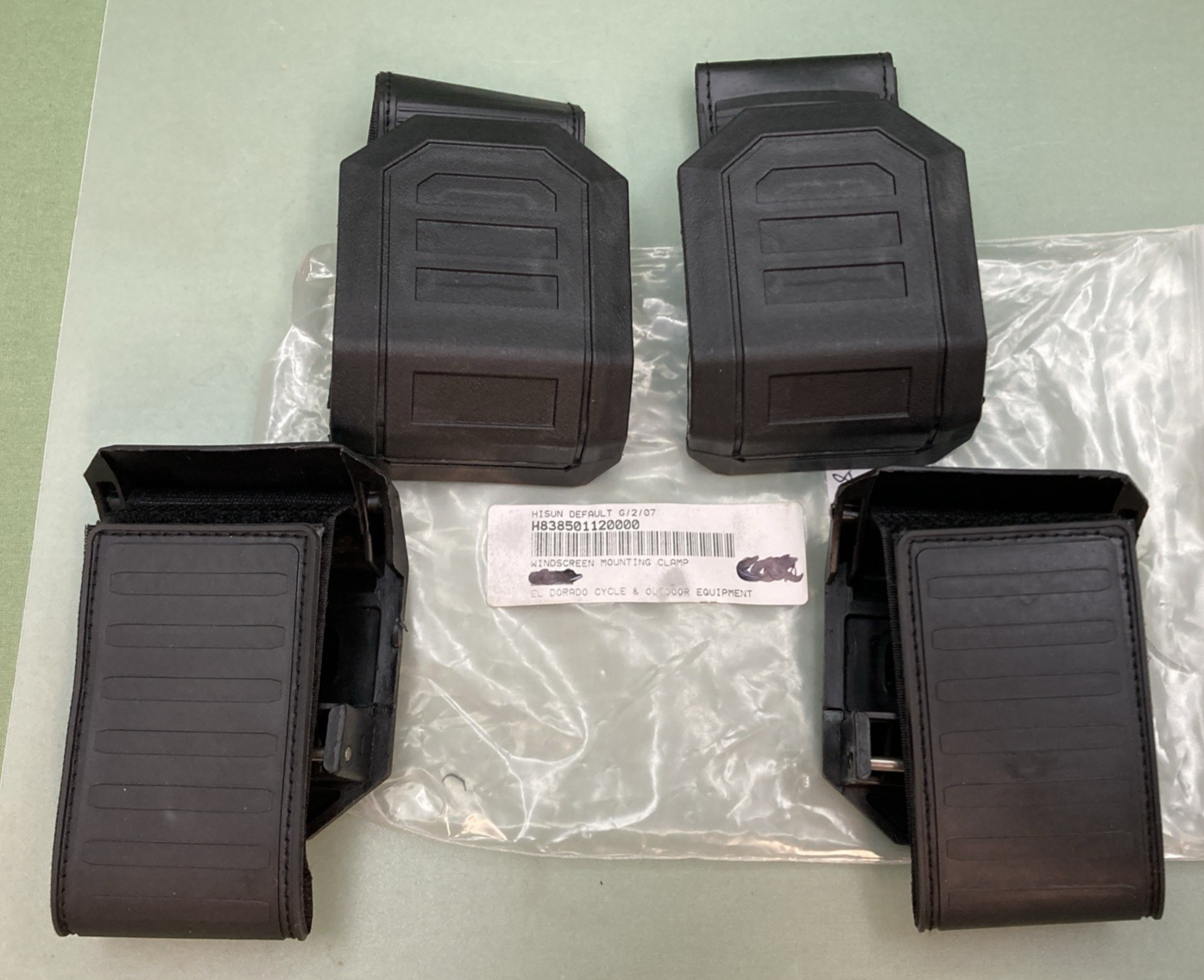NEW REPLACES HISUN 83850-112-0000 WINDSCREEN MOUNTING CLAMP SET