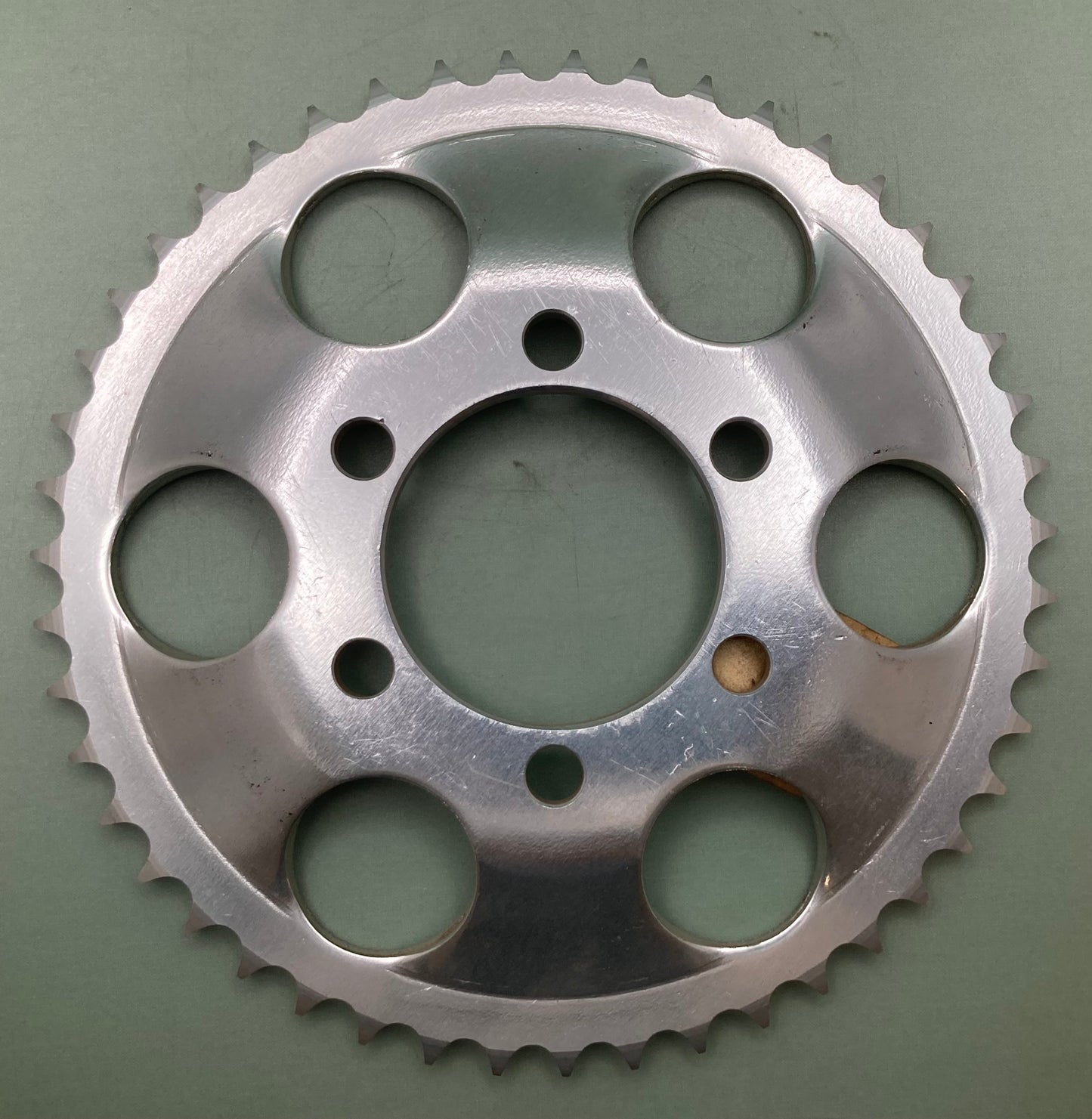 New Genuine Yamaha 537-25447-00 Sprocket, Driven 47T