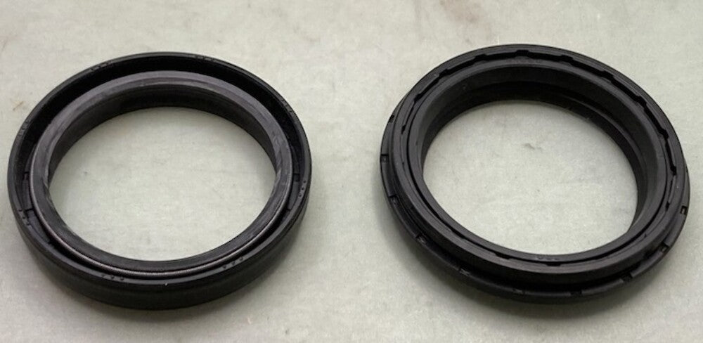 Replaces Dirt Racing E8214 Fork Seal and Dust Seal Kit New