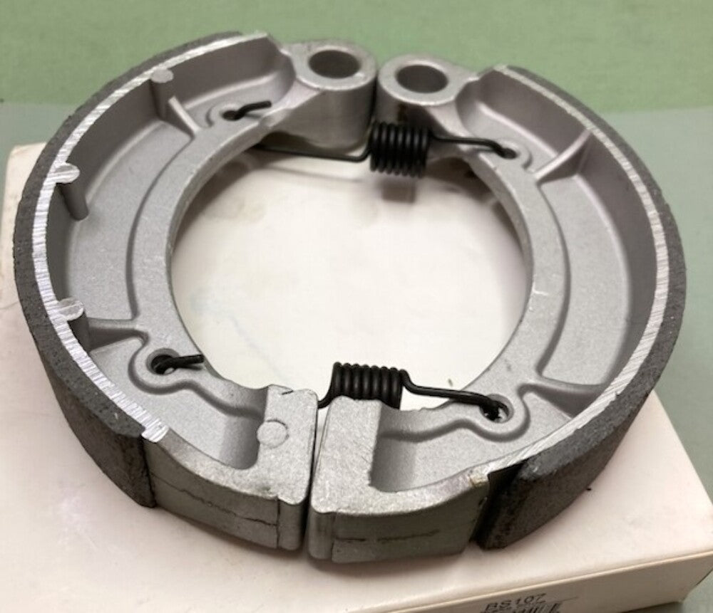New Replaces Caltric BS107 Rear Brake Shoe Set