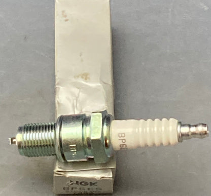 New Genuine NGK BP6ES 7333 Spark Plug
