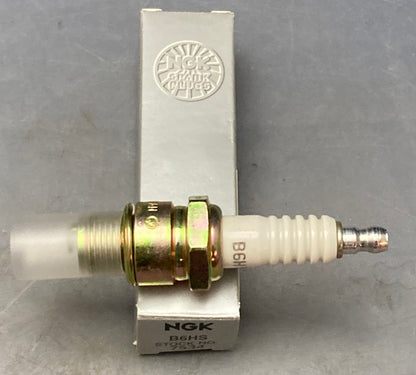 New Genuine NGK B6HS 7534 Spark Plug
