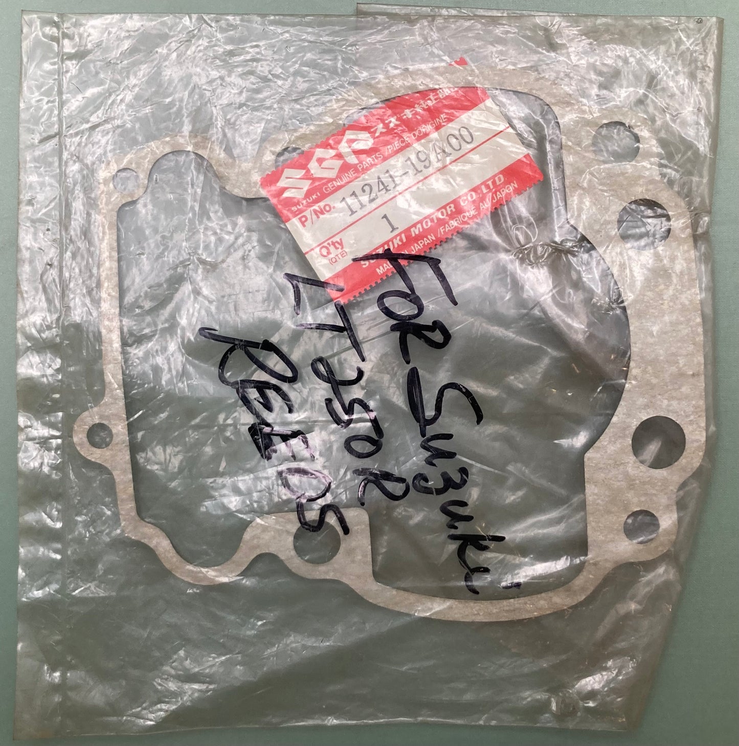 New Genuine Suzuki 11241-19A00 Gasket, Cylinder 11241-19A00-H17