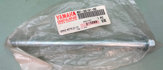 New Genuine Yamaha 401-22141-00 Shaft, Pivot 2J5-25381-01