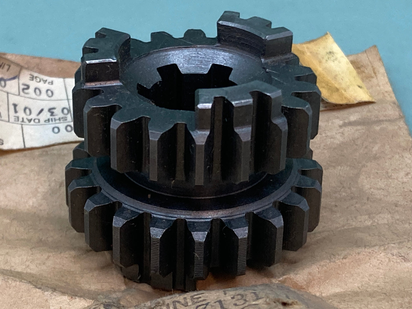 New Genuine Yamaha 537-17131-01 Gear, 3Rd, Pinion
