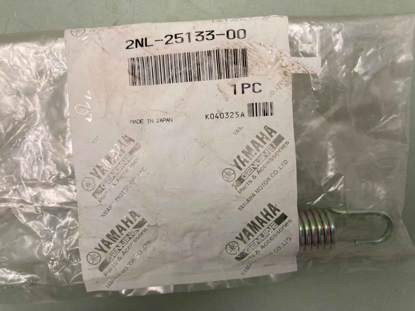 New Genuine Yamaha 2NL-25133-00 Spring, Return