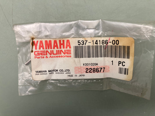 New Genuine Yamaha 537-14186-00 Pin, Float