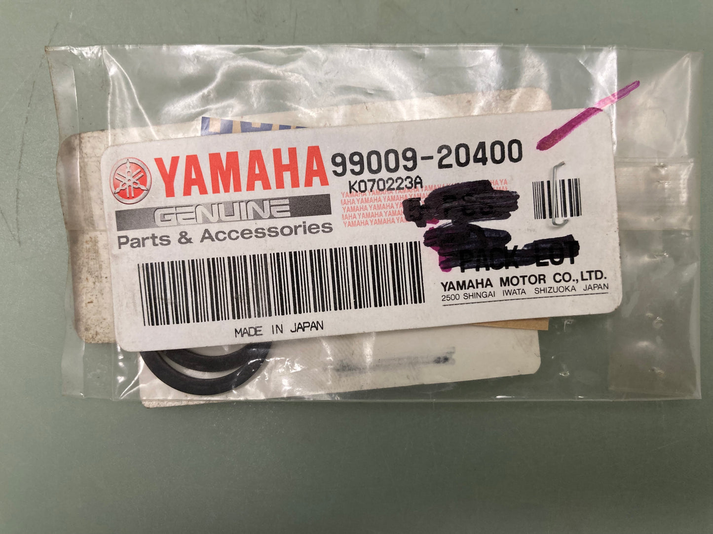 Qty 4 New Genuine Yamaha 99009-20400 Circlip