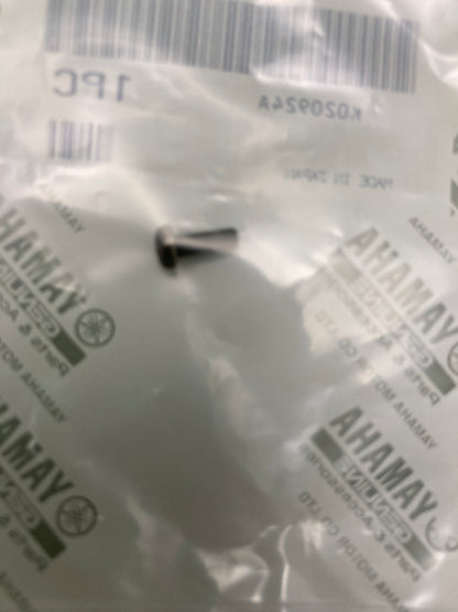 Qty 2 New Genuine Yamaha 98517-03008 Screw, Pan, Head, (3Ac)