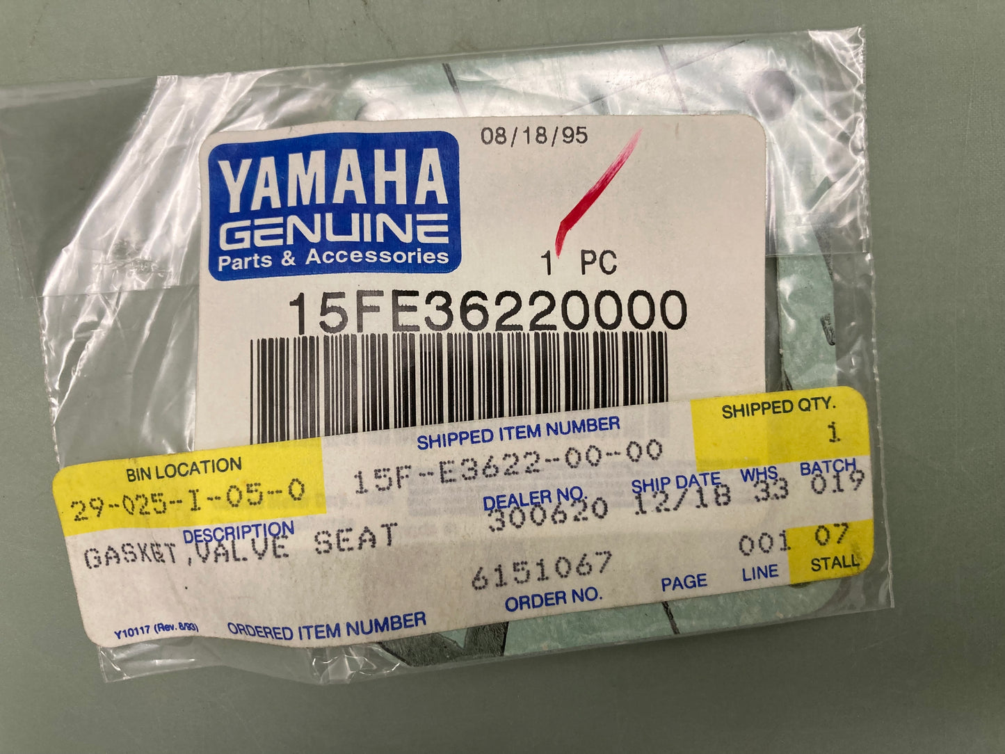 New Genuine Yamaha 15F-E3622-00-00 Gasket, Valve, Seat