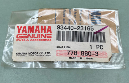 New Genuine Yamaha 93440-23165 Circlip