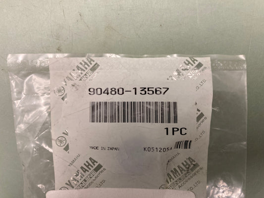 New Genuine Yamaha 90480-13567 Grommet
